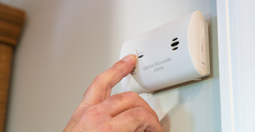 Testing a carbon monoxide detector