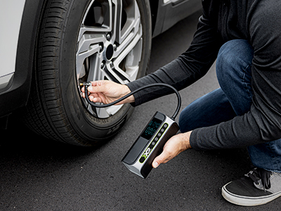 Filling up a tire