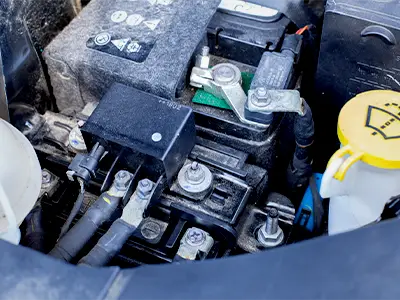 Looking at an engine above the battery